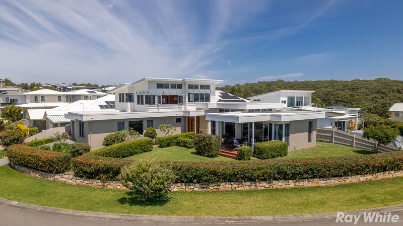 13 Torquay Circuit, Red Head NSW 2430