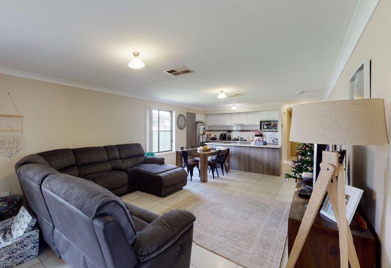 Photo - 13 Torvean Avenue, Dubbo NSW 2830 - Image 3