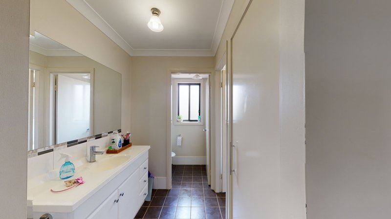 Photo - 13 Torvean Avenue, Dubbo NSW 2830 - Image 6