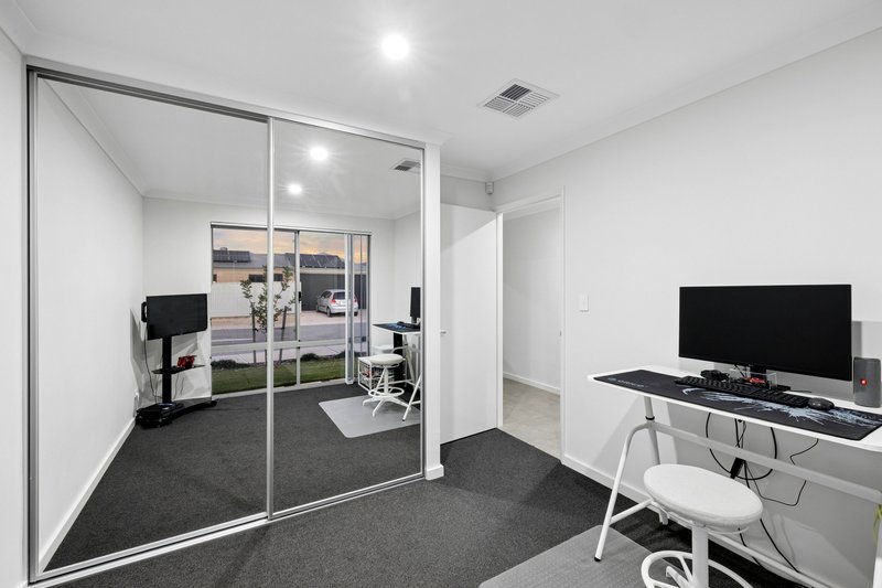 Photo - 13 Tremblant Drive, Brabham WA 6055 - Image 10