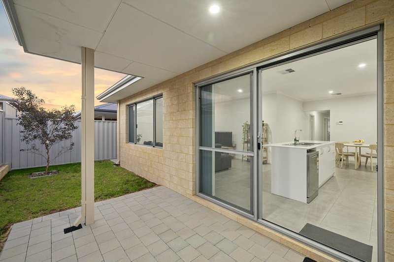 Photo - 13 Tremblant Drive, Brabham WA 6055 - Image 23