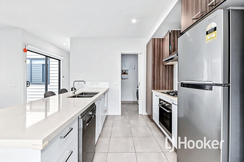 Photo - 13 Trendale Lane, Clyde VIC 3978 - Image 4