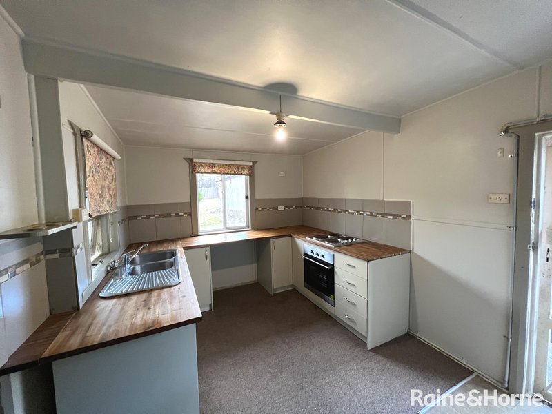 Photo - 13 Treweeke Street, Orange NSW 2800 - Image 2