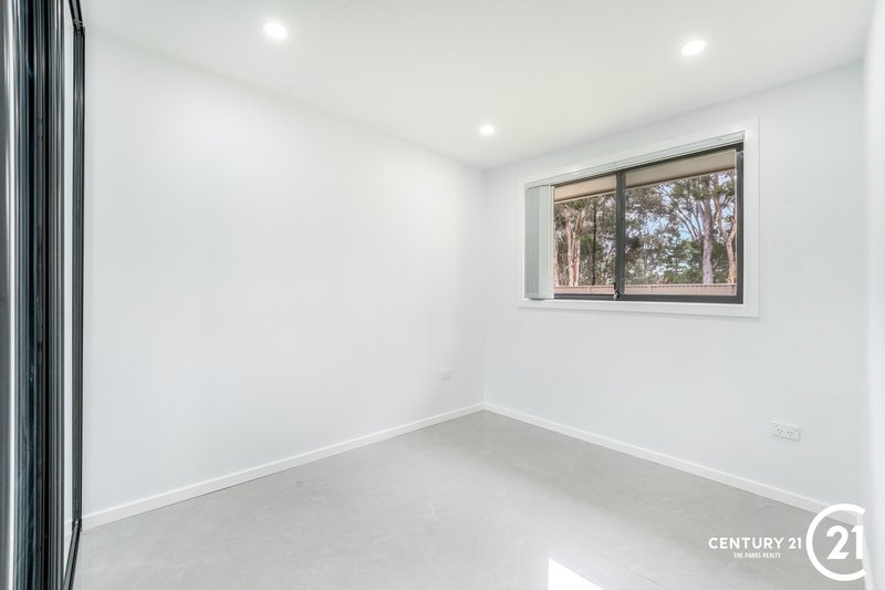 Photo - 13 Triten Avenue, Greenfield Park NSW 2176 - Image 12