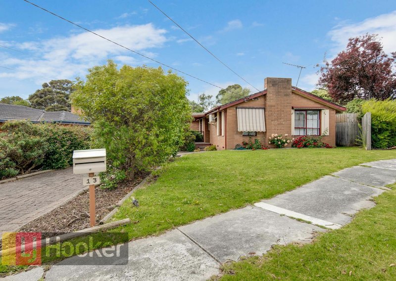 13 Tudor Crt , Frankston VIC 3199