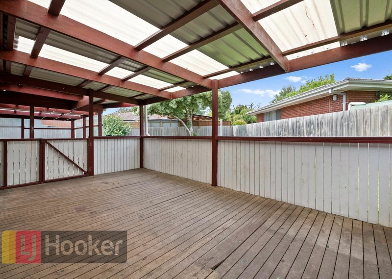 Photo - 13 Tudor Crt , Frankston VIC 3199 - Image 11