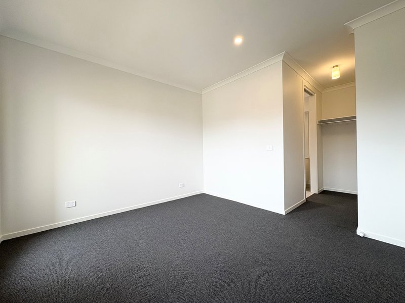 Photo - 13 Twyford Street, Mickleham VIC 3064 - Image 2