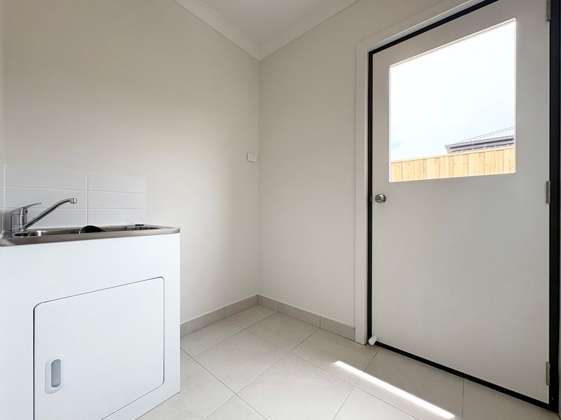 Photo - 13 Twyford Street, Mickleham VIC 3064 - Image 13