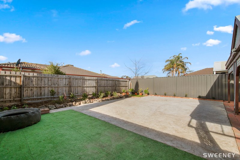 Photo - 13 Tyrell Court, Altona Meadows VIC 3028 - Image 12