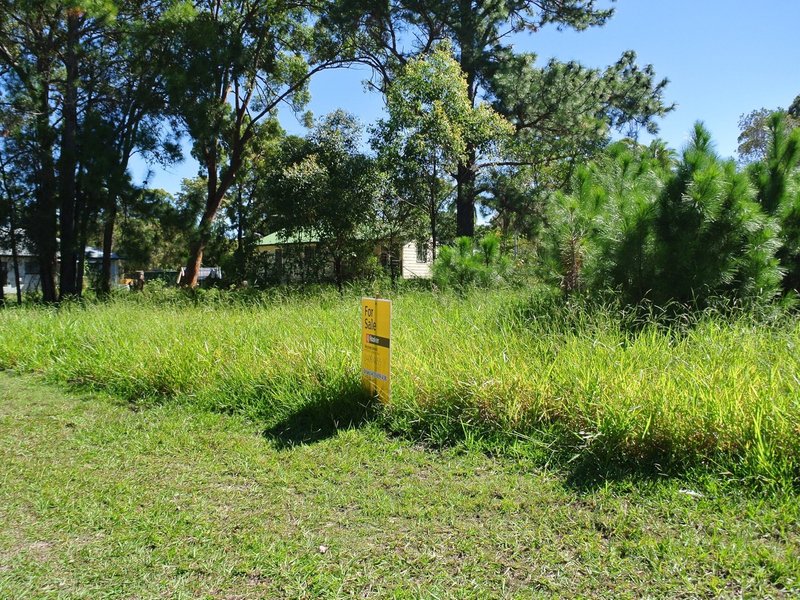 Photo - 13 Udara Drive, Macleay Island QLD 4184 - Image 1