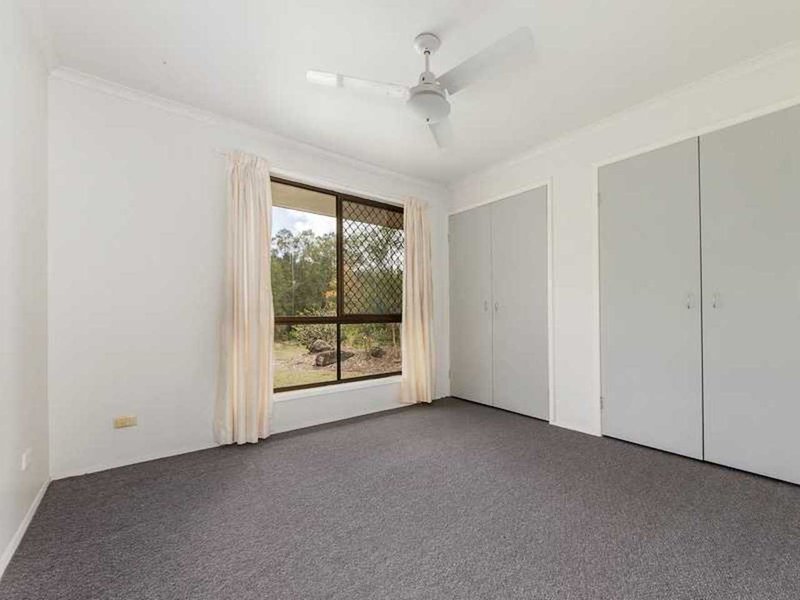 Photo - 13 Universal St , Oxenford QLD 4210 - Image 6