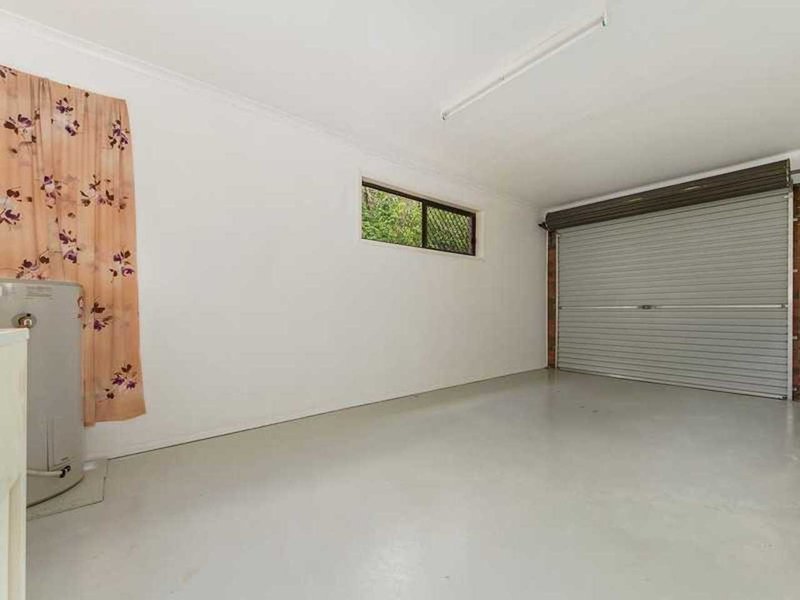 Photo - 13 Universal St , Oxenford QLD 4210 - Image 10