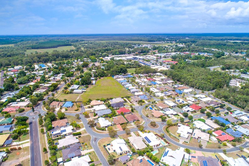 Photo - 13 Usher Boulevard, Beerwah QLD 4519 - Image 16