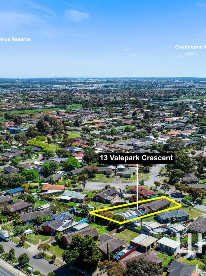 Photo - 13 Valepark Crescent, Cranbourne VIC 3977 - Image 20