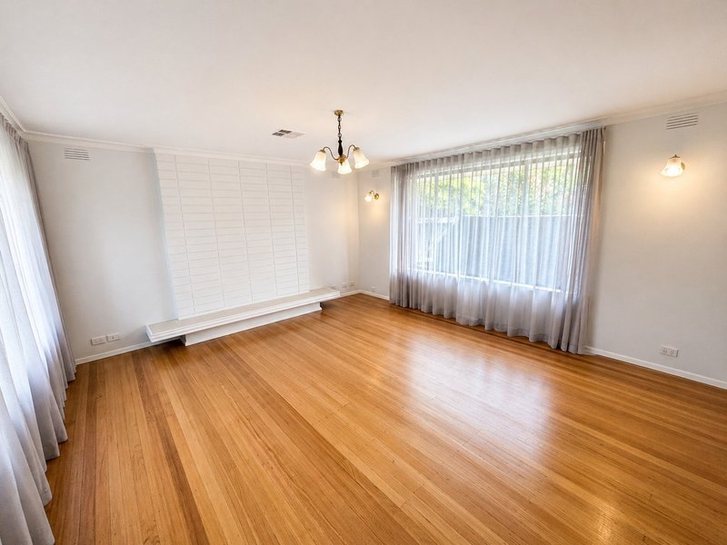 Photo - 1/3 Valetta Crescent, Knoxfield VIC 3180 - Image 2