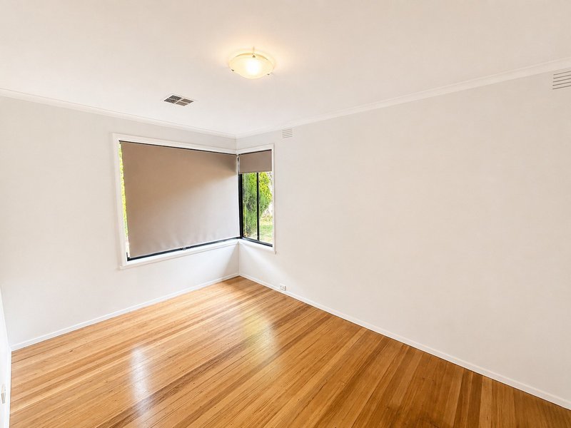 Photo - 1/3 Valetta Crescent, Knoxfield VIC 3180 - Image 6