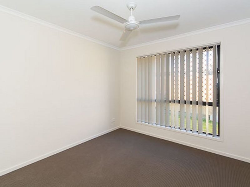 Photo - 13 Valuniu Place, Boronia Heights QLD 4124 - Image 3