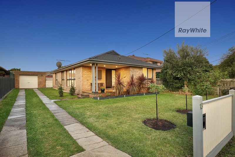 13 Vaucluse Avenue, Gladstone Park VIC 3043