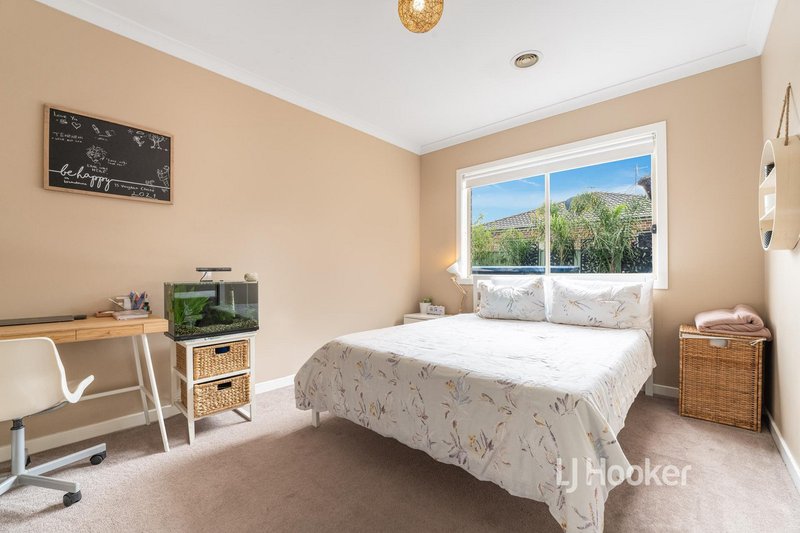 Photo - 13 Vaughan Chase, Wyndham Vale VIC 3024 - Image 10