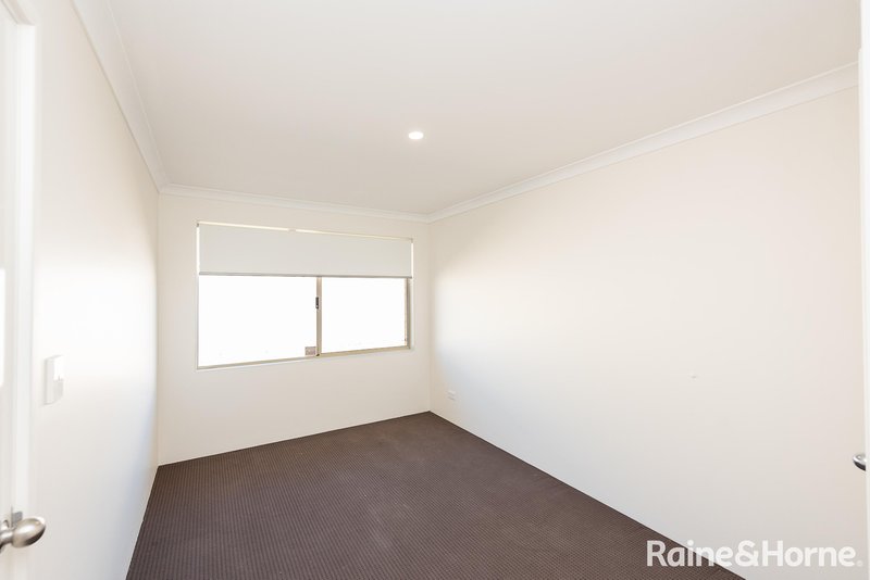 Photo - 13 Verbena Boulevard, Glen Iris WA 6230 - Image 20