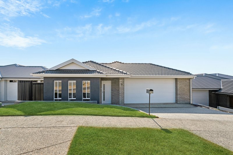 13 Vermont Road, Seaford Heights SA 5169