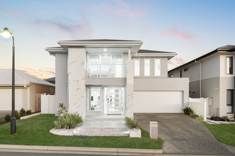 Photo - 13 Villa Boulevard, Nerang QLD 4211 - Image 1