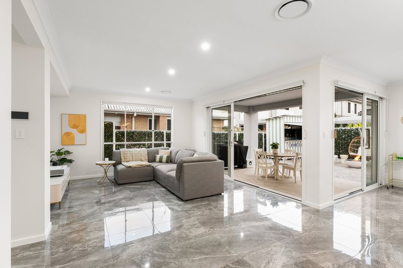 Photo - 13 Villa Boulevard, Nerang QLD 4211 - Image 4