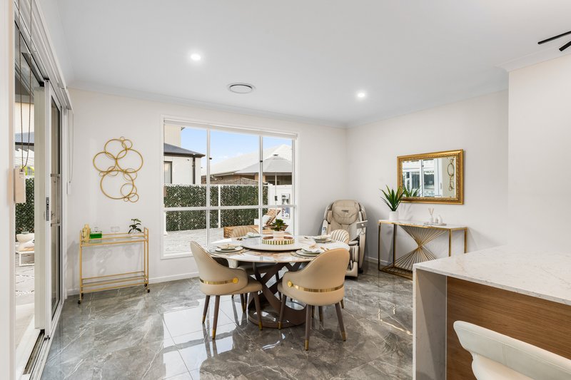 Photo - 13 Villa Boulevard, Nerang QLD 4211 - Image 5