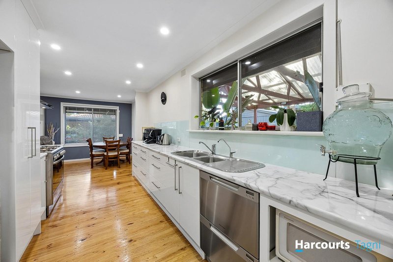 Photo - 13 Vine Crescent, Happy Valley SA 5159 - Image 7