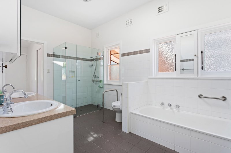 Photo - 13 Vine Street, Hurstville NSW 2220 - Image 11