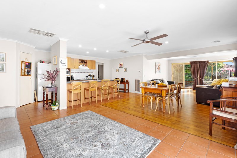 Photo - 13 Voltaire Court, Hoppers Crossing VIC 3029 - Image 3