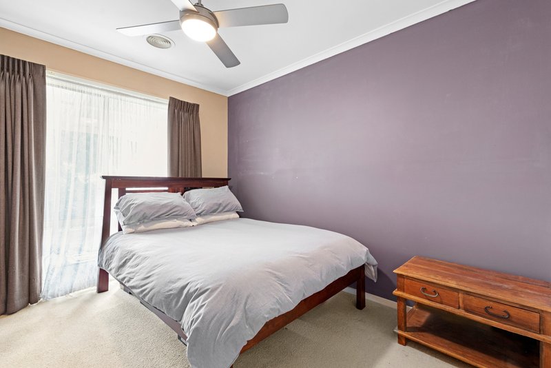 Photo - 13 Voltaire Court, Hoppers Crossing VIC 3029 - Image 12