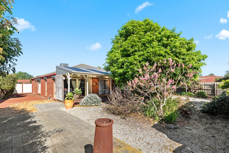 Photo - 13 Voltaire Court, Hoppers Crossing VIC 3029 - Image 16