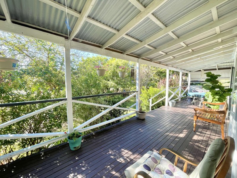 Photo - 13 Wadeleigh Street, Bororen QLD 4678 - Image 3