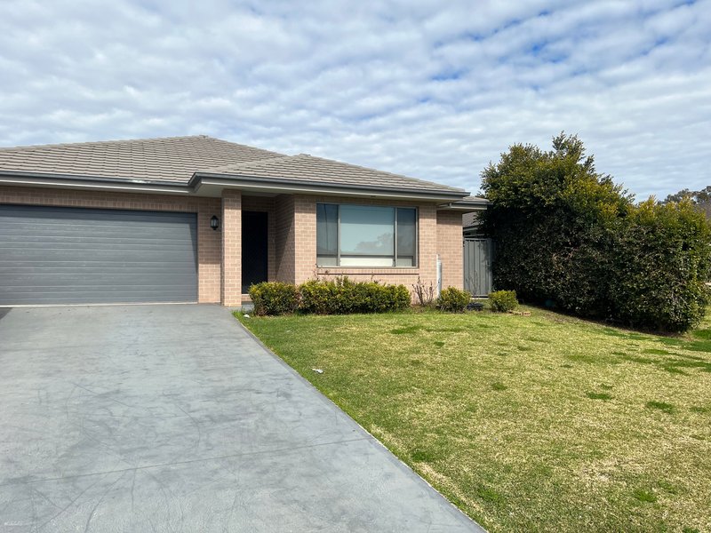 13 Wagtail Close, Tamworth NSW 2340