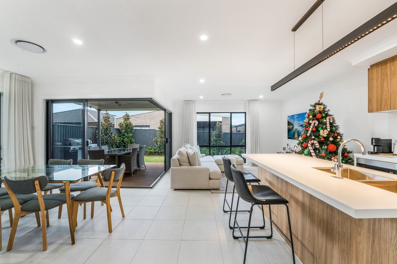 Photo - 13 Walan Street, Austral NSW 2179 - Image 7