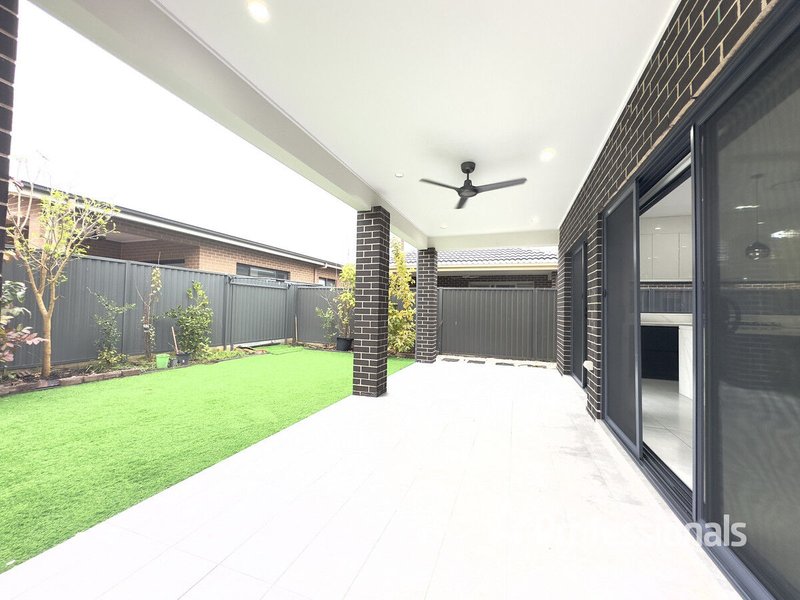 Photo - 13 Waley Street, Marsden Park NSW 2765 - Image 9