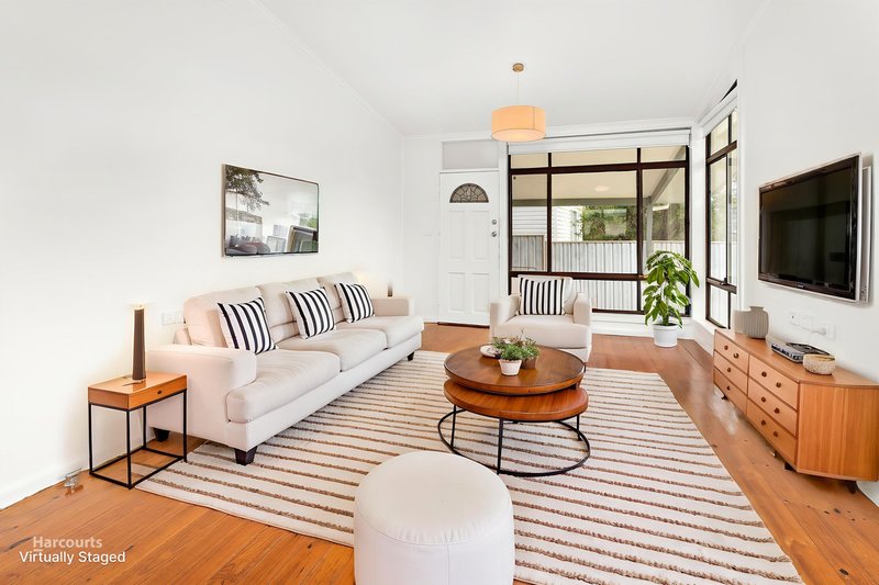 Photo - 13 Wallabah Way, Koonawarra NSW 2530 - Image 2