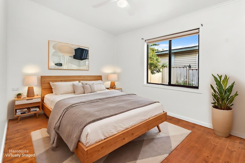 Photo - 13 Wallabah Way, Koonawarra NSW 2530 - Image 4