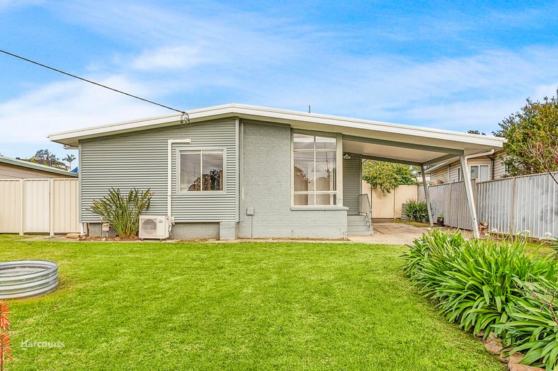 Photo - 13 Wallabah Way, Koonawarra NSW 2530 - Image 9
