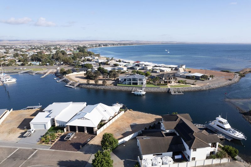 Photo - 13 Wandana Place, Tumby Bay SA 5605 - Image 5