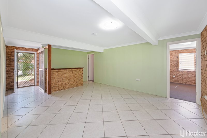 Photo - 13 Ward Street, Gracemere QLD 4702 - Image 7