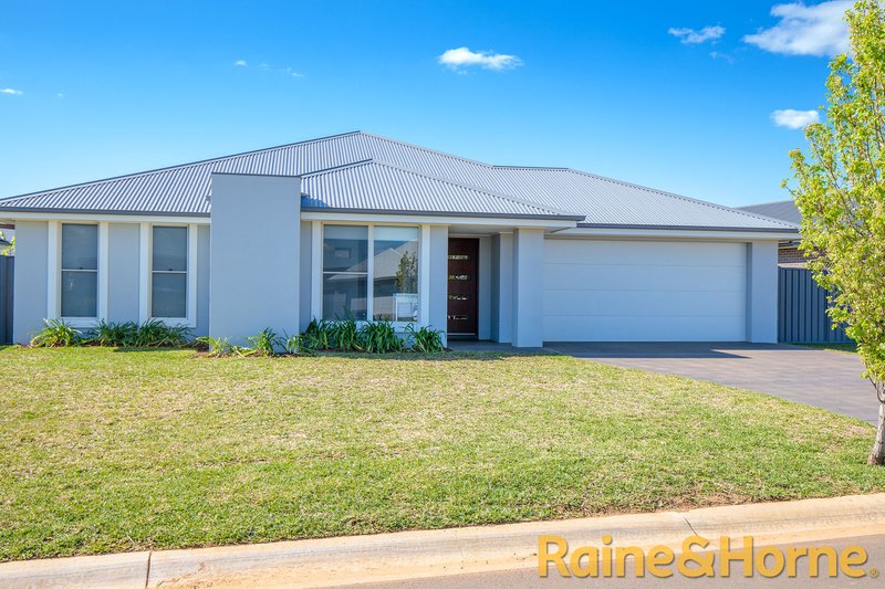 13 Waterfall Crescent, Dubbo NSW 2830