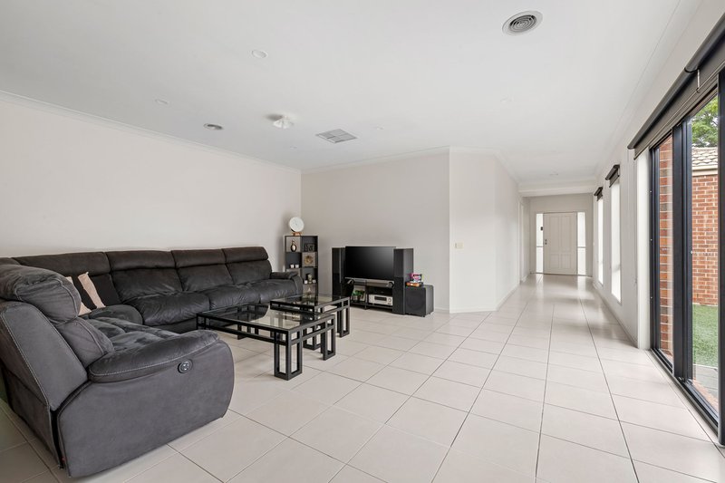 Photo - 13 Waterlily Drive, Epping VIC 3076 - Image 3