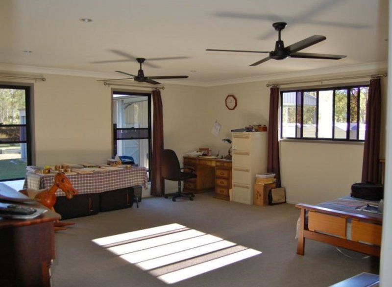 Photo - 13 Wattle Court, Miriam Vale QLD 4677 - Image 4