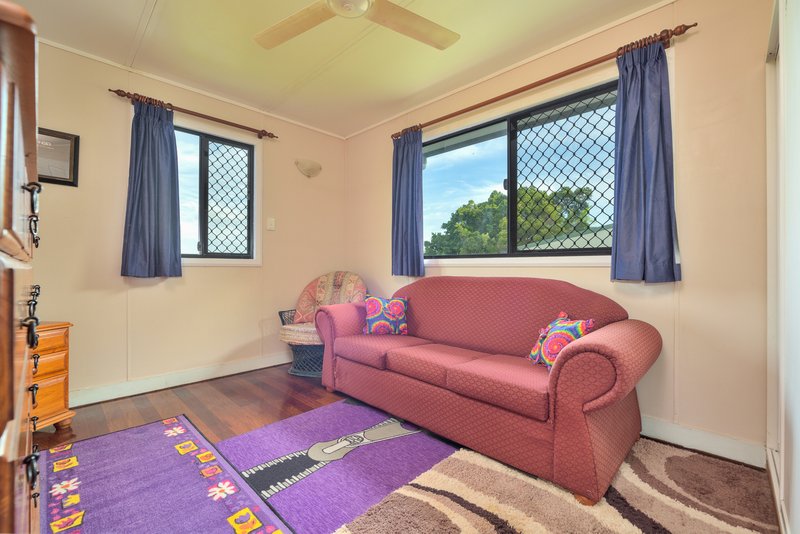 Photo - 13 Wattle Street, New Auckland QLD 4680 - Image 11