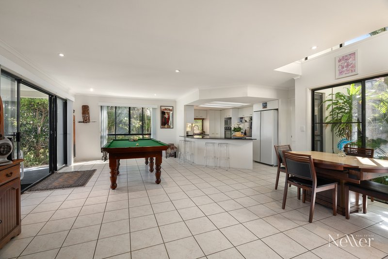 Photo - 13 Wavecrest Drive, Castaways Beach QLD 4567 - Image 9