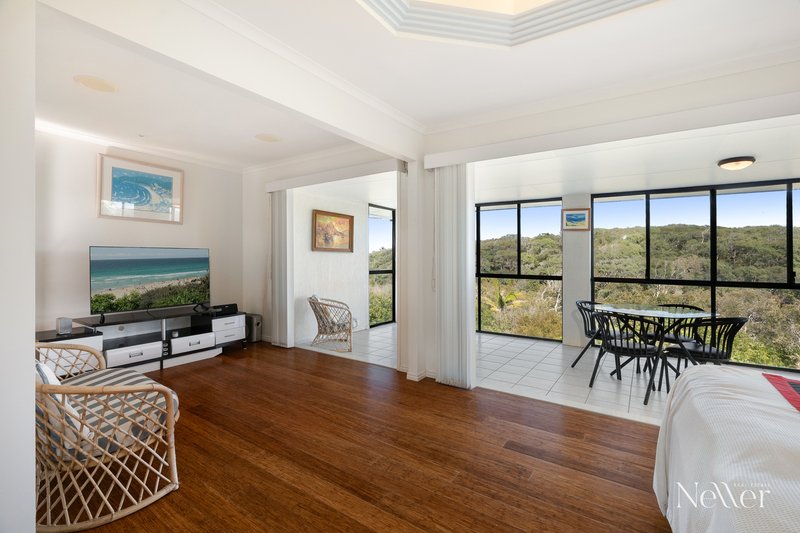 Photo - 13 Wavecrest Drive, Castaways Beach QLD 4567 - Image 16