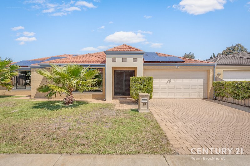 13 Waxberry Gardens, Canning Vale WA 6155