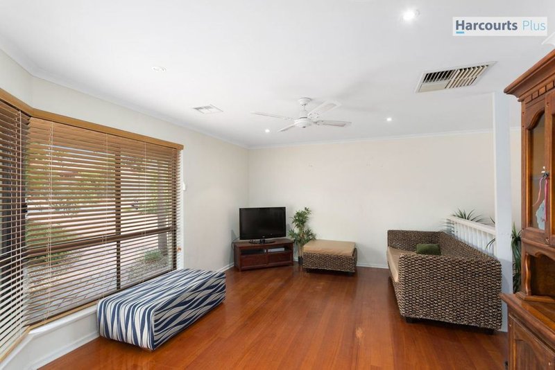 Photo - 13 Wayside Drive, Hallett Cove SA 5158 - Image 5